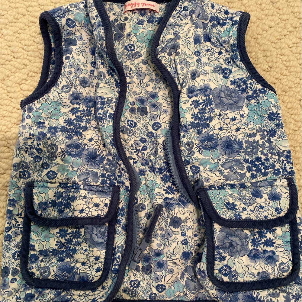 Blue flower print toddler vest Size 4T